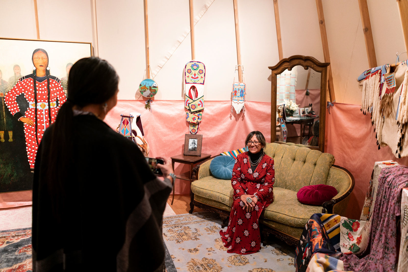 Apsáalooke Women and Warriors